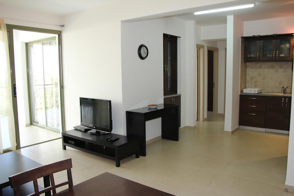 Ferienwohnung Danaos Pool View Paphos Exterior foto